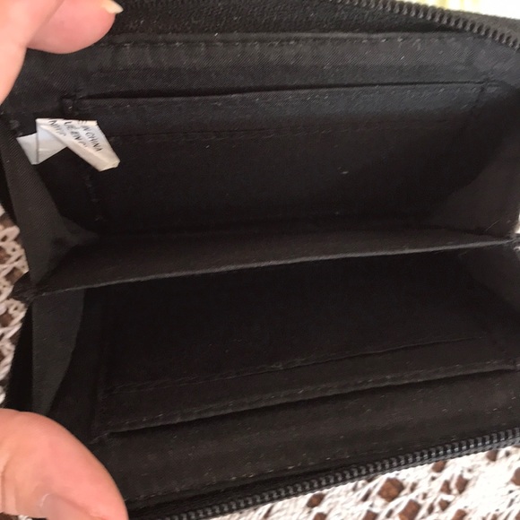 Quick Change Wallet - Picture 3 of 5